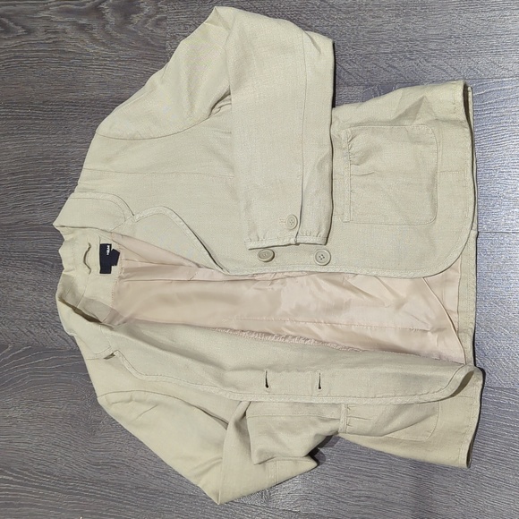 H&M Beige Blazer Size 8 - Picture 2 of 4